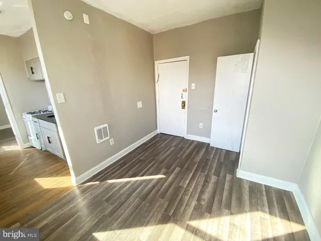 $940 | 2930 Frankford Avenue, Philadelphia, PA 19134