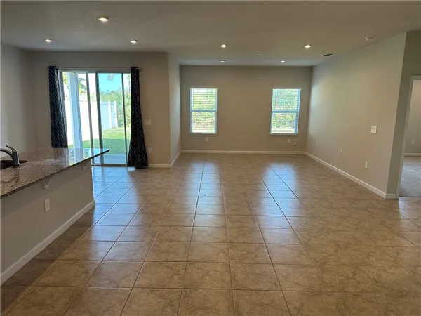 $2,700 | Undisclosed Address, Vero Beach, FL 32967