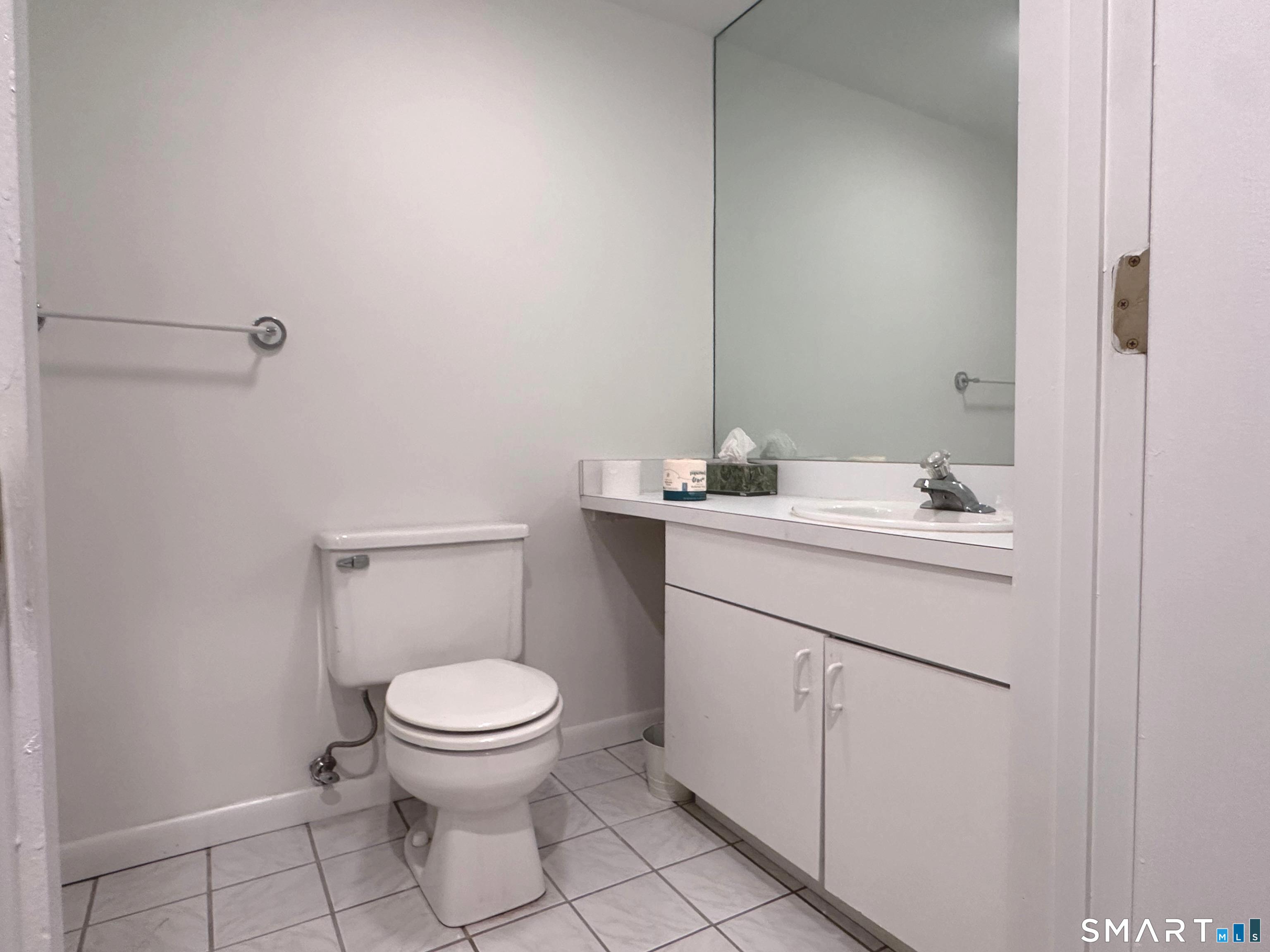 166 Glengarry Road, Unit 166 Fairfield, CT 06825 - Photo 39 of 39