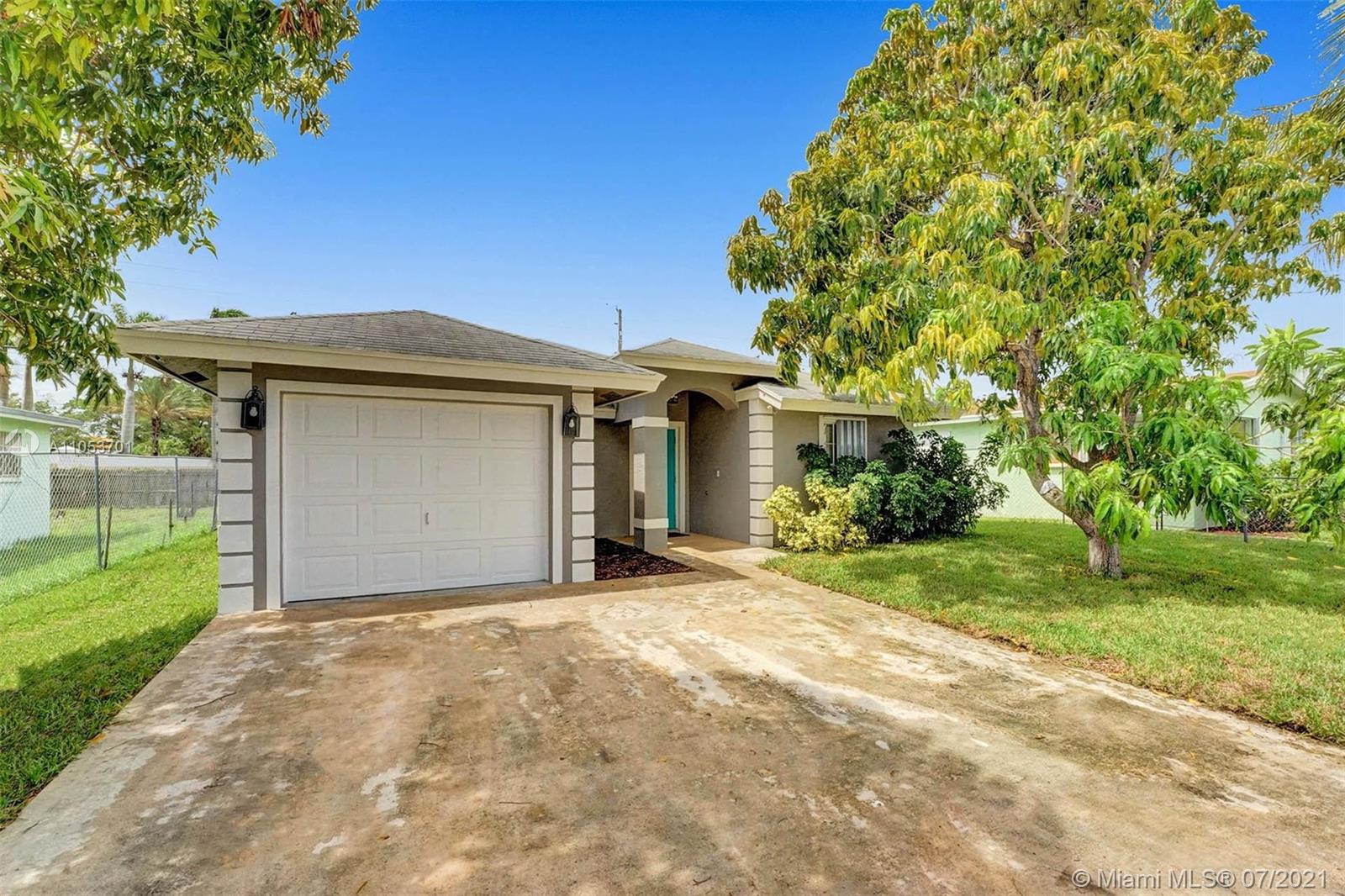 1655 West 9th Street Riviera Beach, FL 33404 - Photo 1 of 33 Gallery Image 1