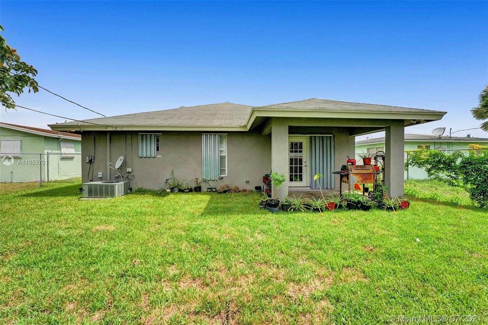 1655 West 9th Street Riviera Beach, FL 33404 - Photo 14 of 33 Gallery Image 14