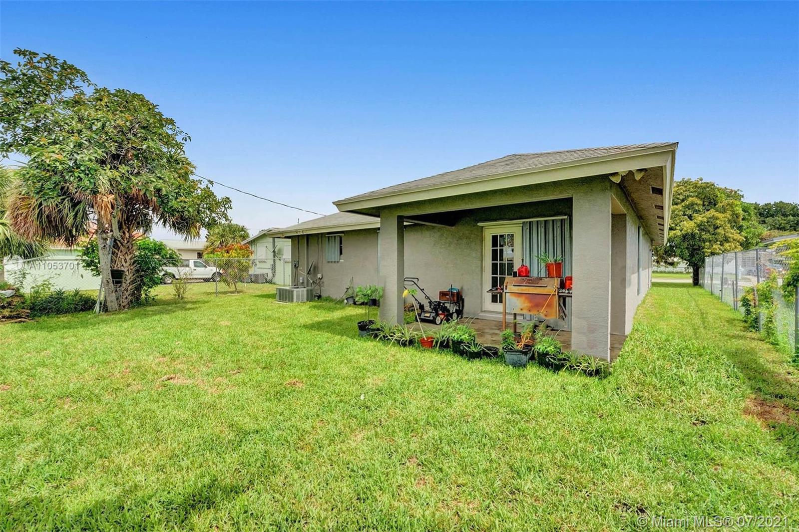 1655 West 9th Street Riviera Beach, FL 33404 - Photo 15 of 33 Gallery Image 15