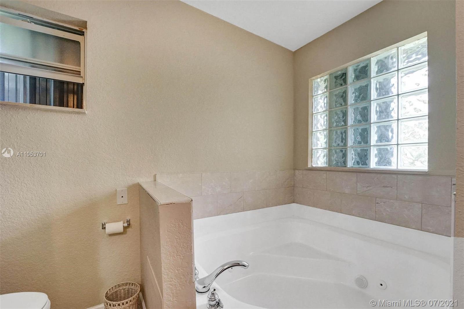1655 West 9th Street Riviera Beach, FL 33404 - Photo 17 of 33 Gallery Image 17