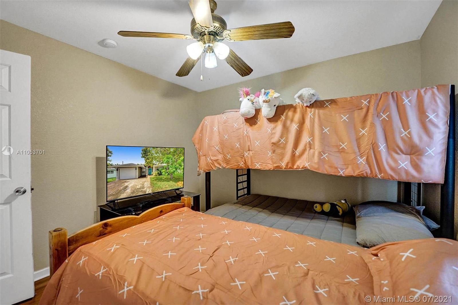 1655 West 9th Street Riviera Beach, FL 33404 - Photo 22 of 33 Gallery Image 22