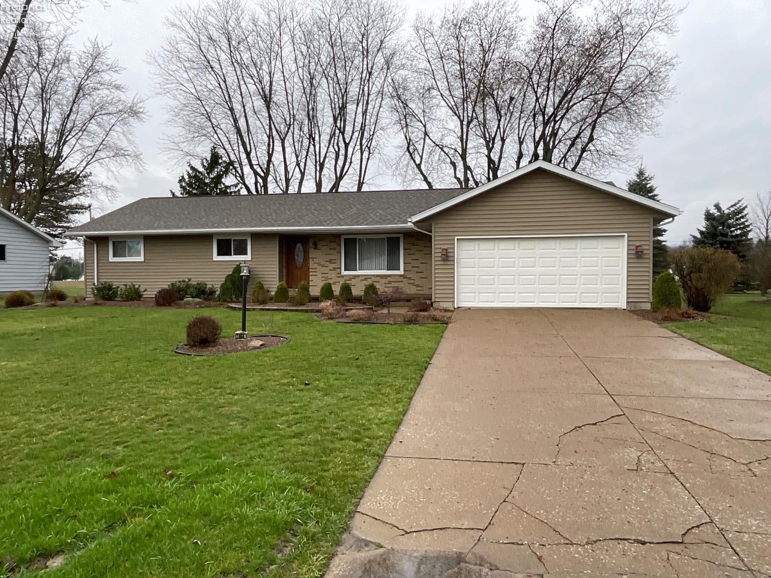 1664 Swiss Road Fremont, OH 43420 - Photo 2 of 31 Gallery Image 2