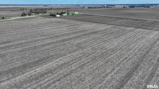 $2 | 400 North E Road, Long Point, IL 61333