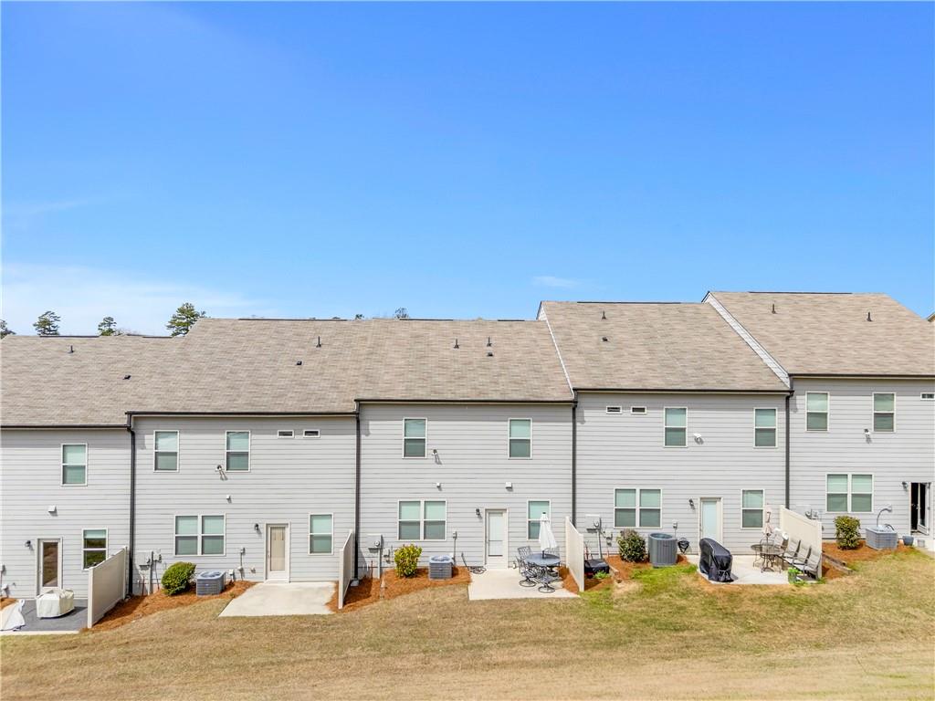 2537 Pearl Rdg Trace Buford, GA 30519 - Photo 3 of 44