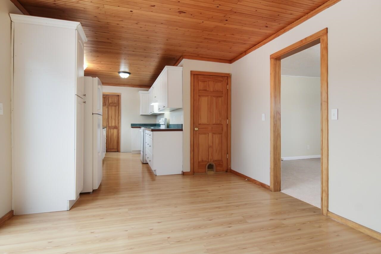 18063 Karlin Road Thompsonville, MI 49683 - Photo 15 of 35 1895840-14.JPG