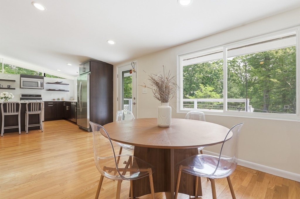 430 Heald Road Carlisle, MA 01741 - Photo 7 of 42