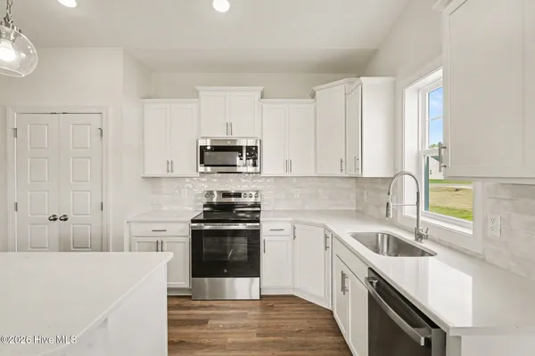 $339,995 | 105 Hudson Vlg Drive, La Grange, NC 28551