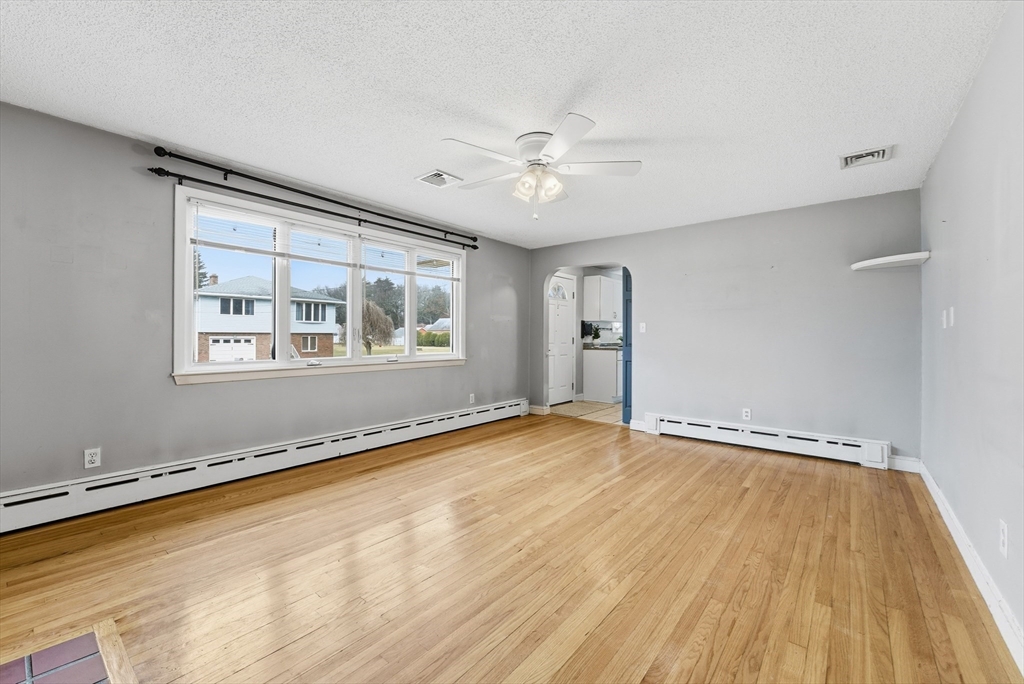 25 Dale Street Ludlow, MA 01056 - Photo 17 of 41