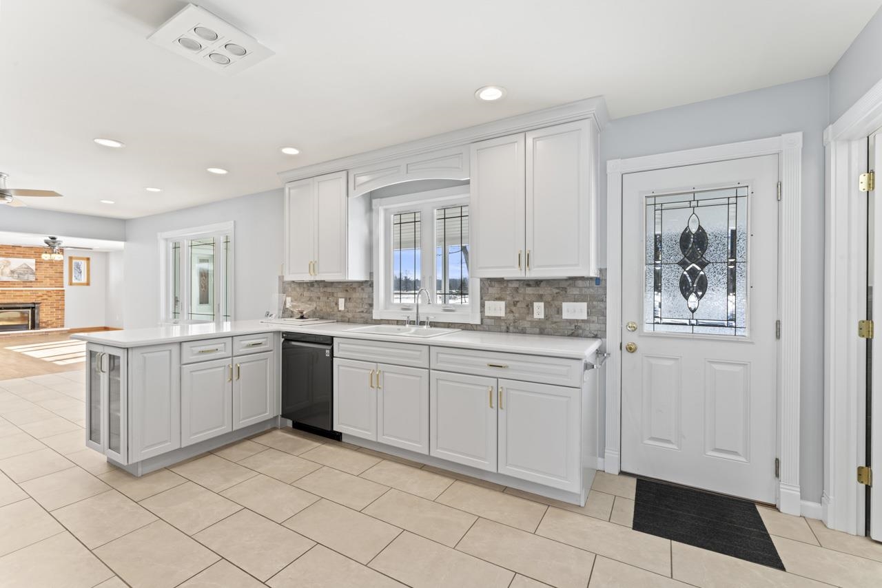 6221 West Vienna Road Clio, MI 48420 - Photo 12 of 41 50134264-3b0a0126-1c3c-465a-827c-34163a9a63d5.JPG