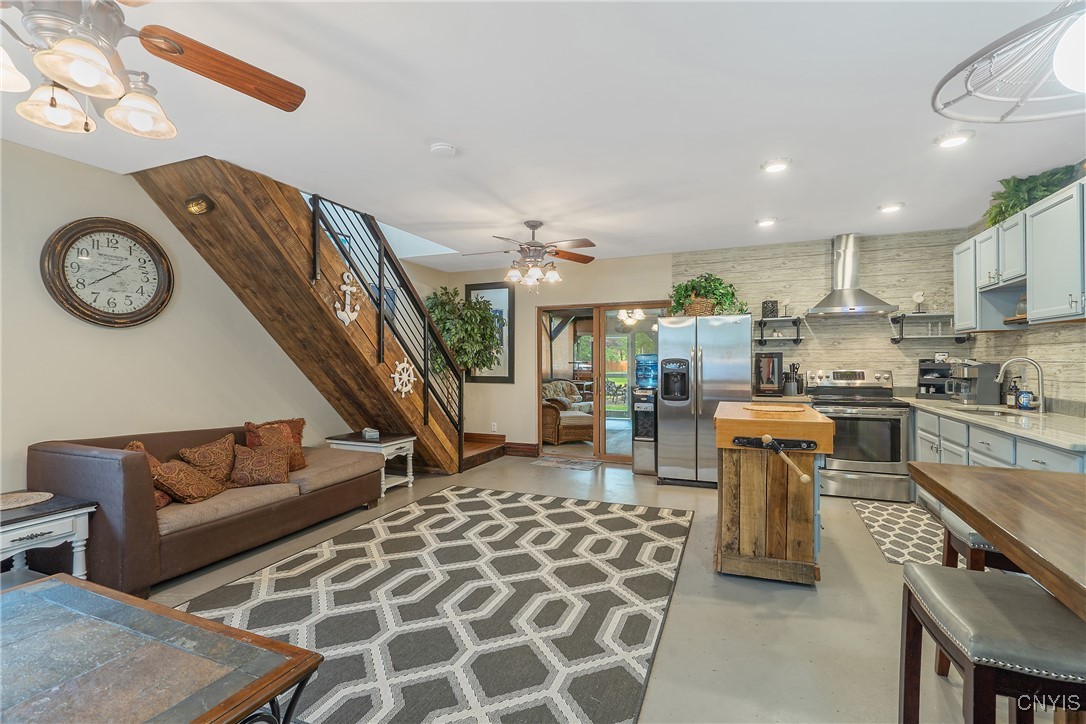 2012 Pleasant Avenue Vienna, NY 13308 - Photo 4 of 50