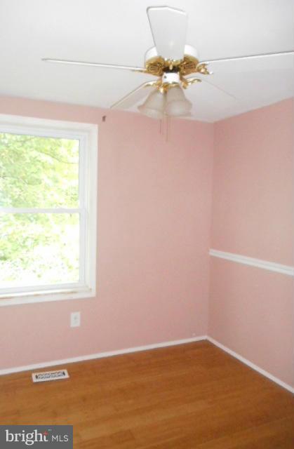 19065 Staleybridge Road Germantown, MD 20876 - Photo 12 of 14 Bedroom