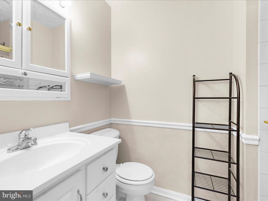 871 Deering Road, Unit 9M Pasadena, MD 21122 - Photo 23 of 27 Gallery Image 23