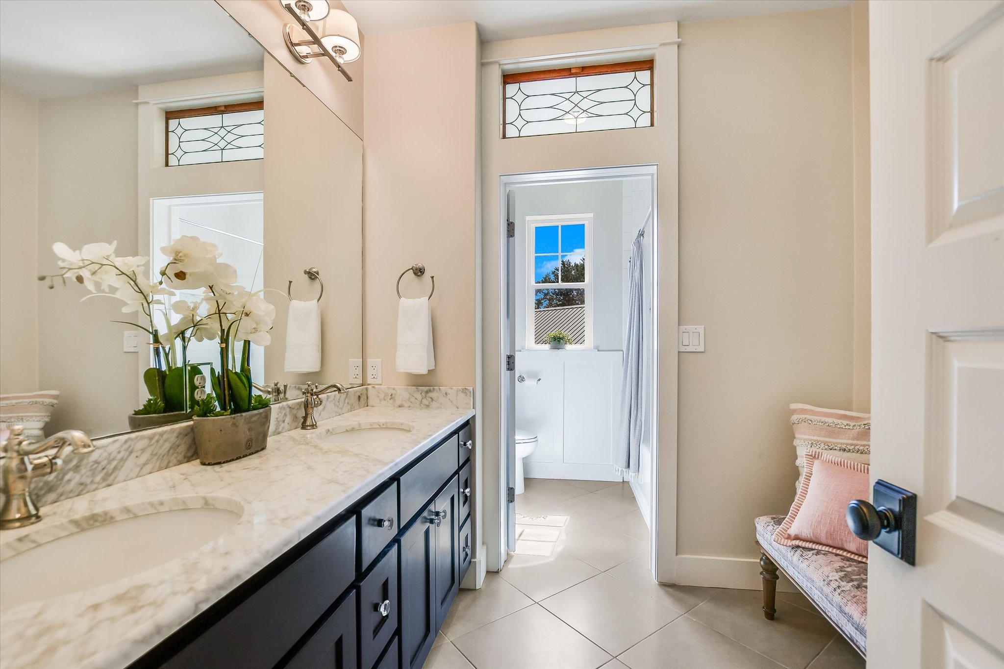 600 Abbey Road Liberty Hill, TX 78642 - Photo 20 of 40 Second Upstairs Bath