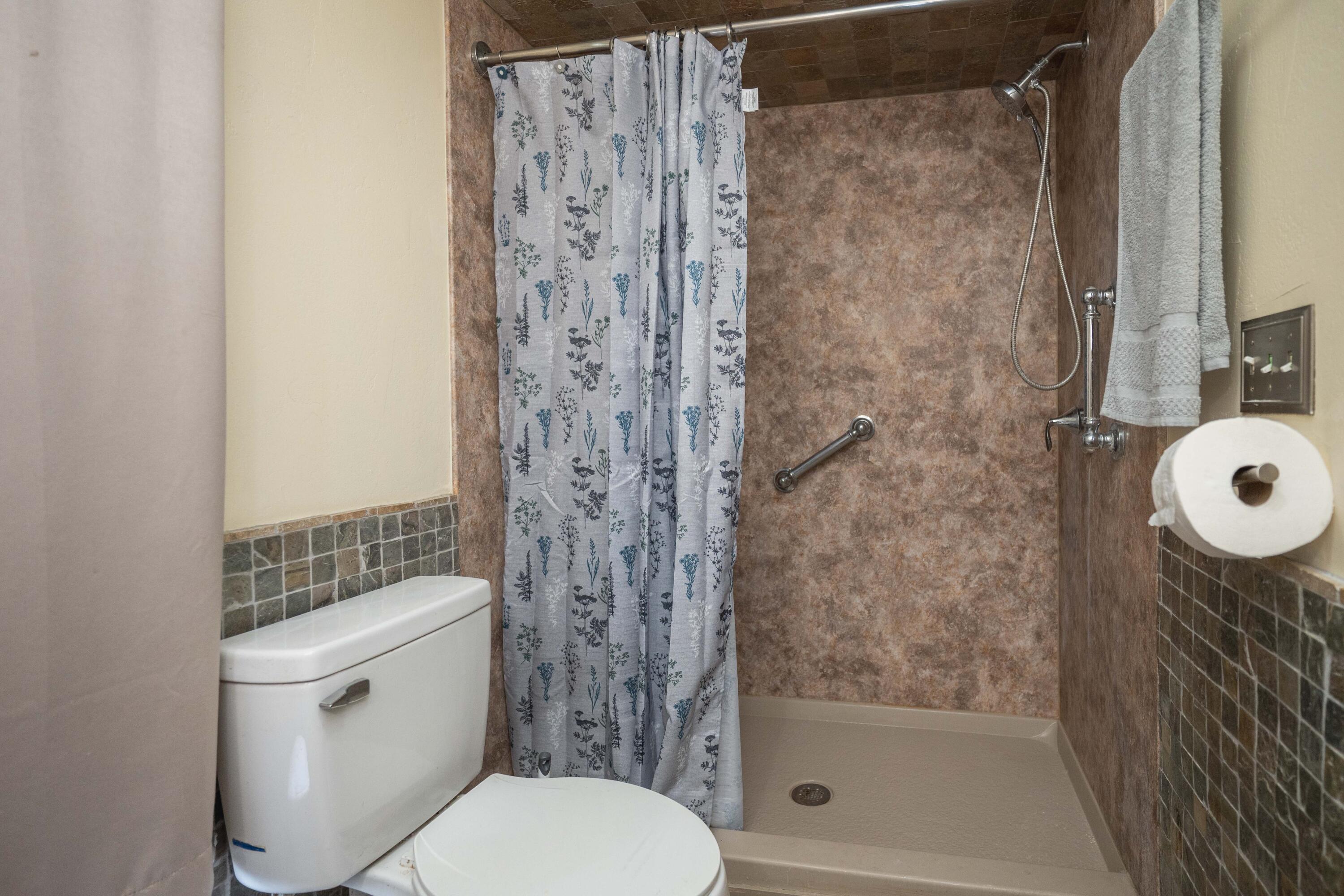 W7852 Town Hall Road Sharon, WI 53585 - Photo 16 of 49 Main floor full bath (1)