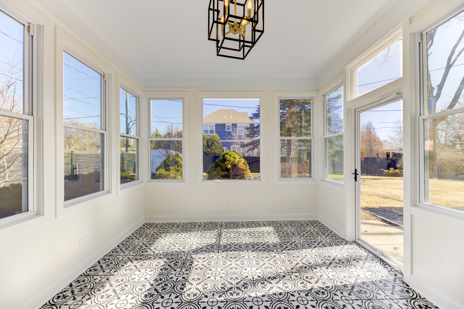 4701 Wolf Road Western Springs, IL 60558 - Photo 18 of 27 a view of hallway with windows