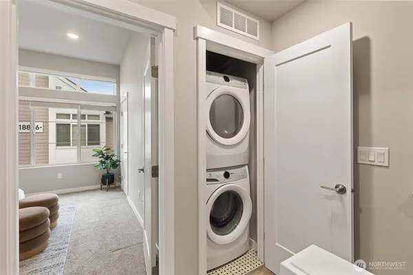 $675,000 | 18875 67th Place Northeast, Unit 4, Kenmore, WA 98028
