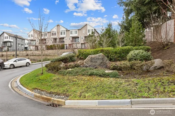 $675,000 | 18875 67th Place Northeast, Unit 4, Kenmore, WA 98028