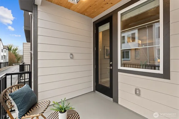 $675,000 | 18875 67th Place Northeast, Unit 4, Kenmore, WA 98028