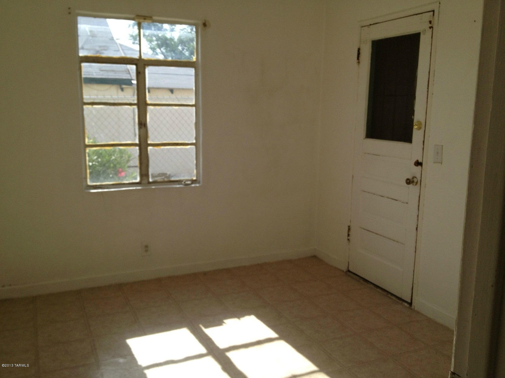 119 East Grant Road Tucson, AZ 85705 - Photo 8 of 13