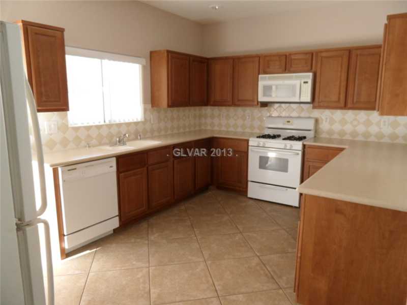 5864 Crumbling Ridge Street Henderson, NV 89011 - Photo 4 of 14 Kitchen.