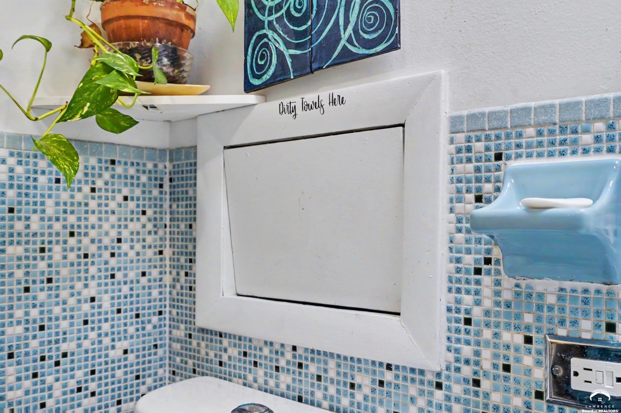 1447 Summit Street Lawrence, KS 66044 - Photo 23 of 73