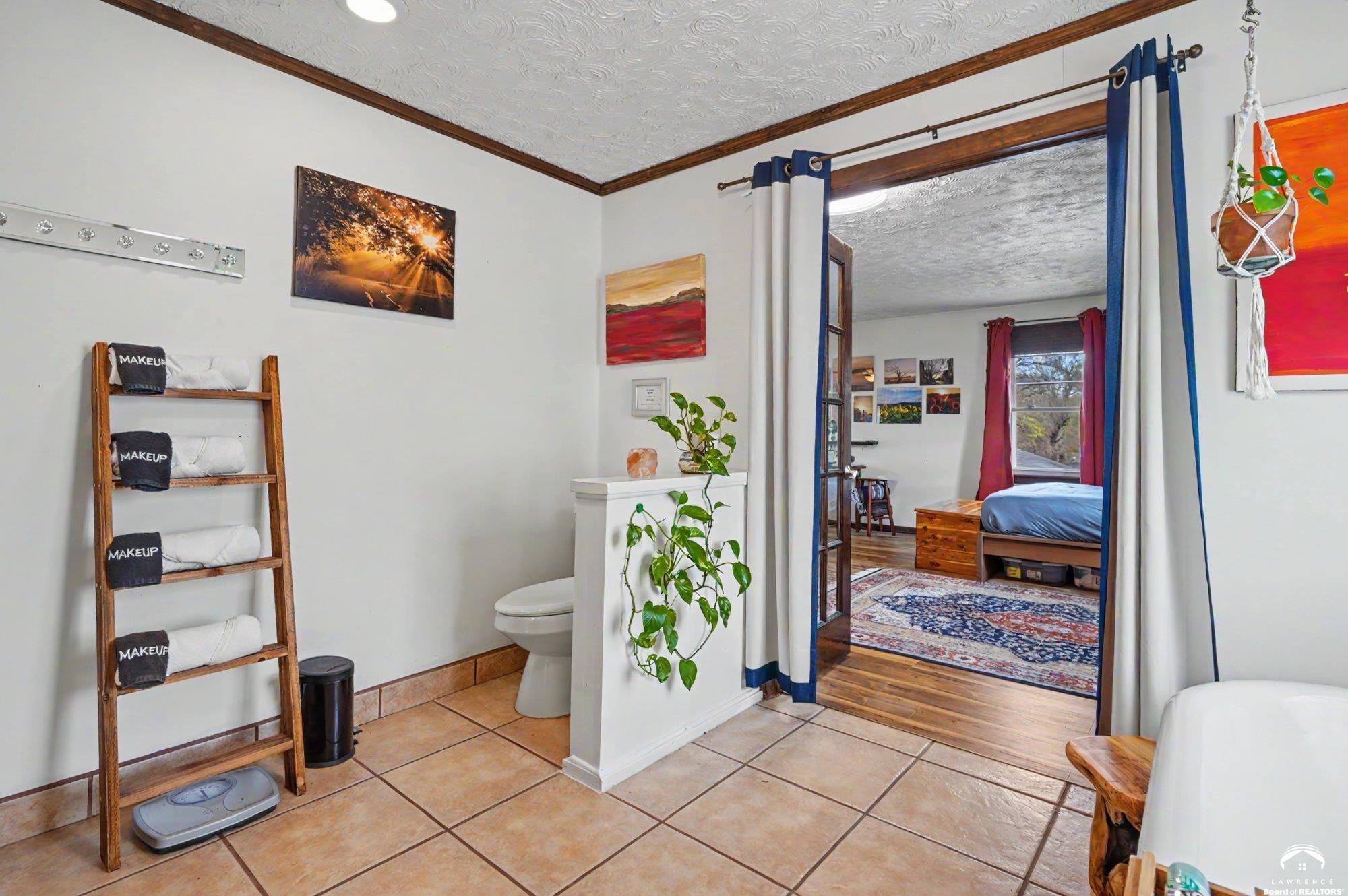 1447 Summit Street Lawrence, KS 66044 - Photo 49 of 73