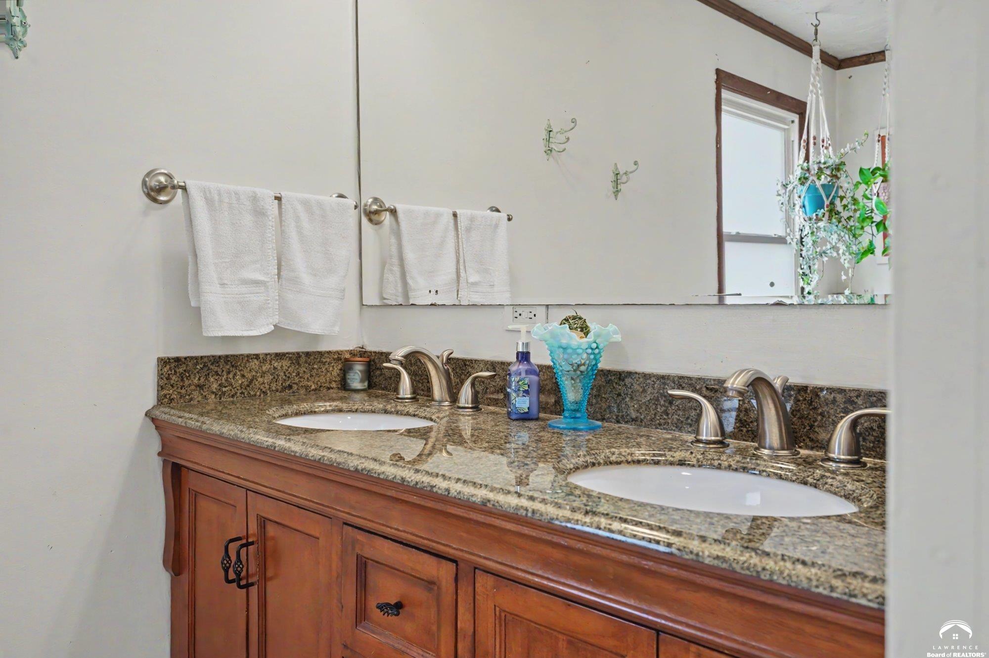 1447 Summit Street Lawrence, KS 66044 - Photo 50 of 73