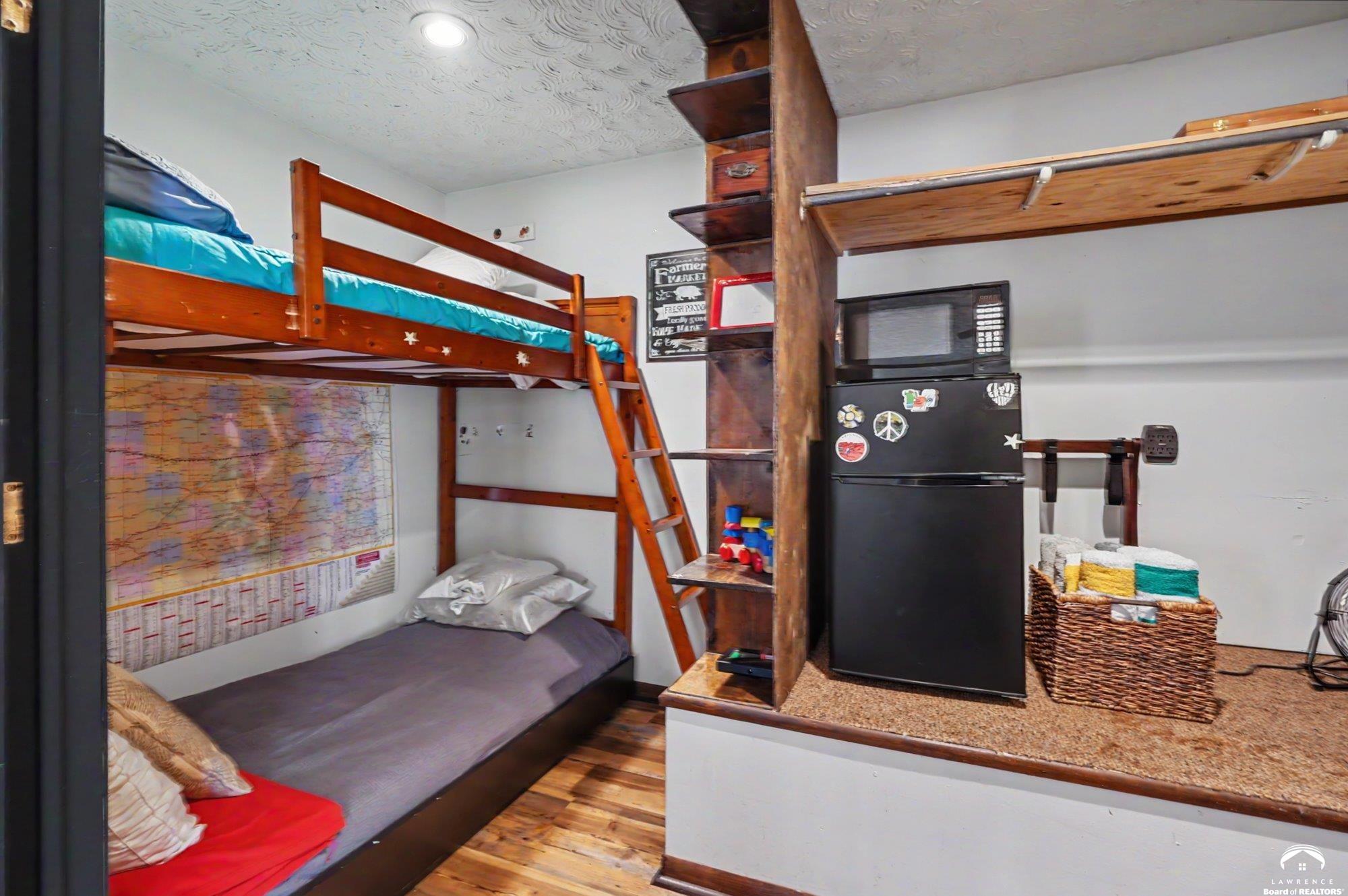 1447 Summit Street Lawrence, KS 66044 - Photo 53 of 73