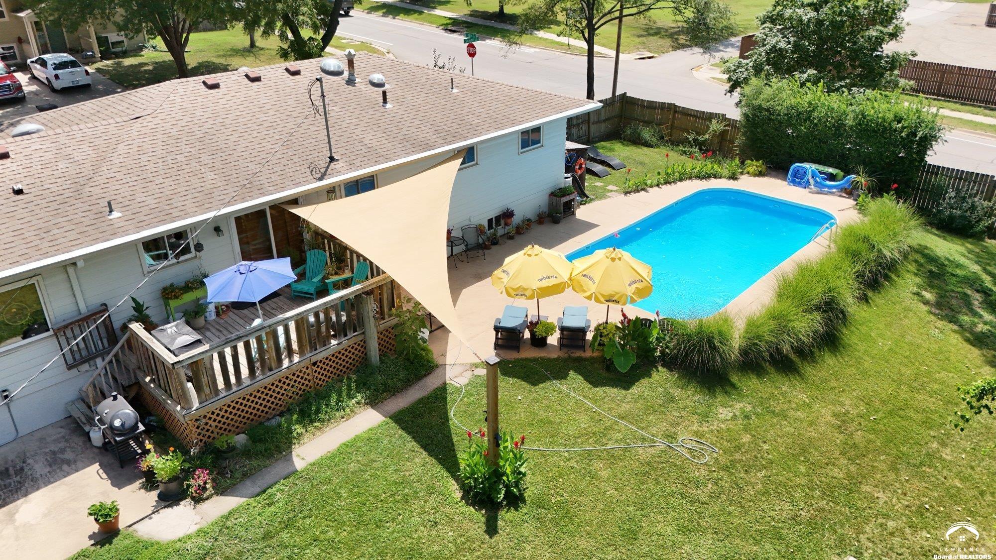 1447 Summit Street Lawrence, KS 66044 - Photo 62 of 73