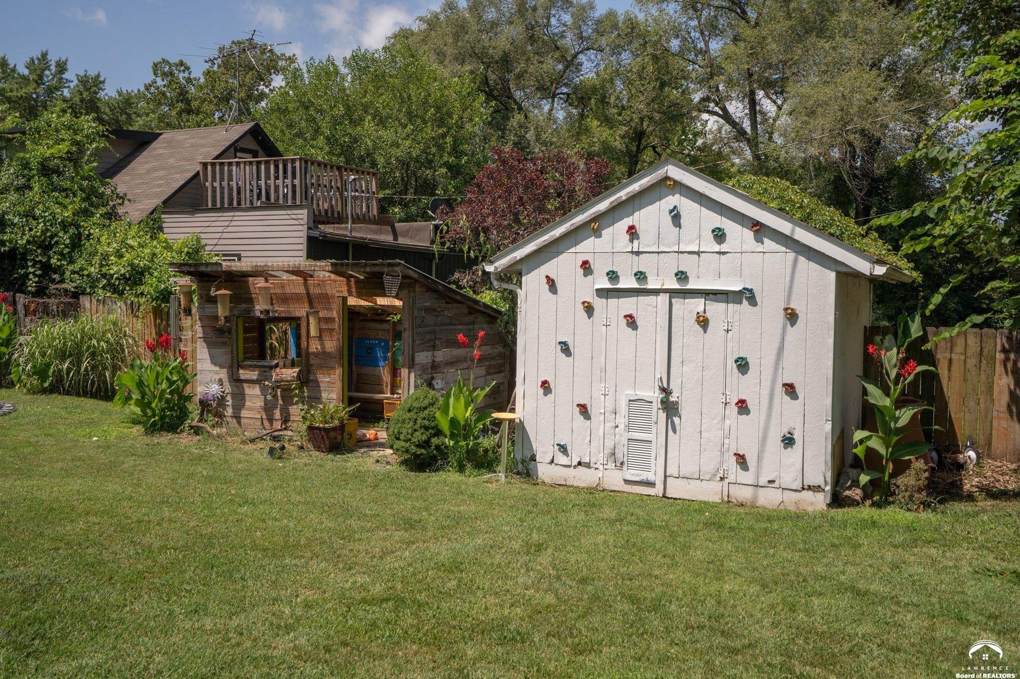 1447 Summit Street Lawrence, KS 66044 - Photo 65 of 73