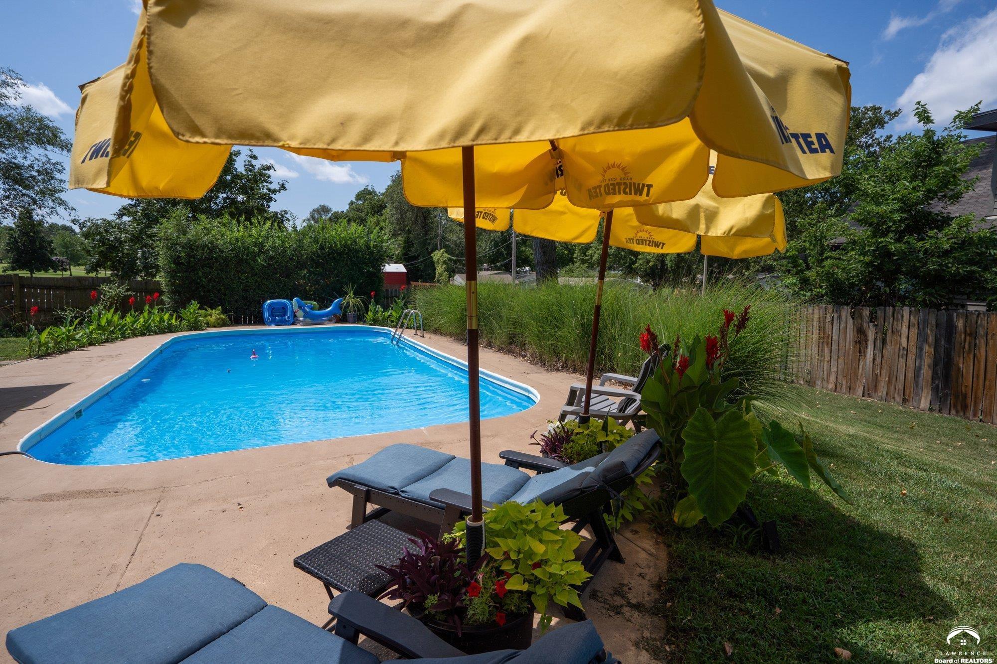 1447 Summit Street Lawrence, KS 66044 - Photo 71 of 73