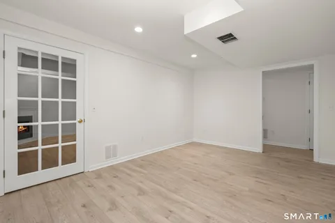$450,000 | 56 Portland Avenue, Unit 9, Redding, CT 06896