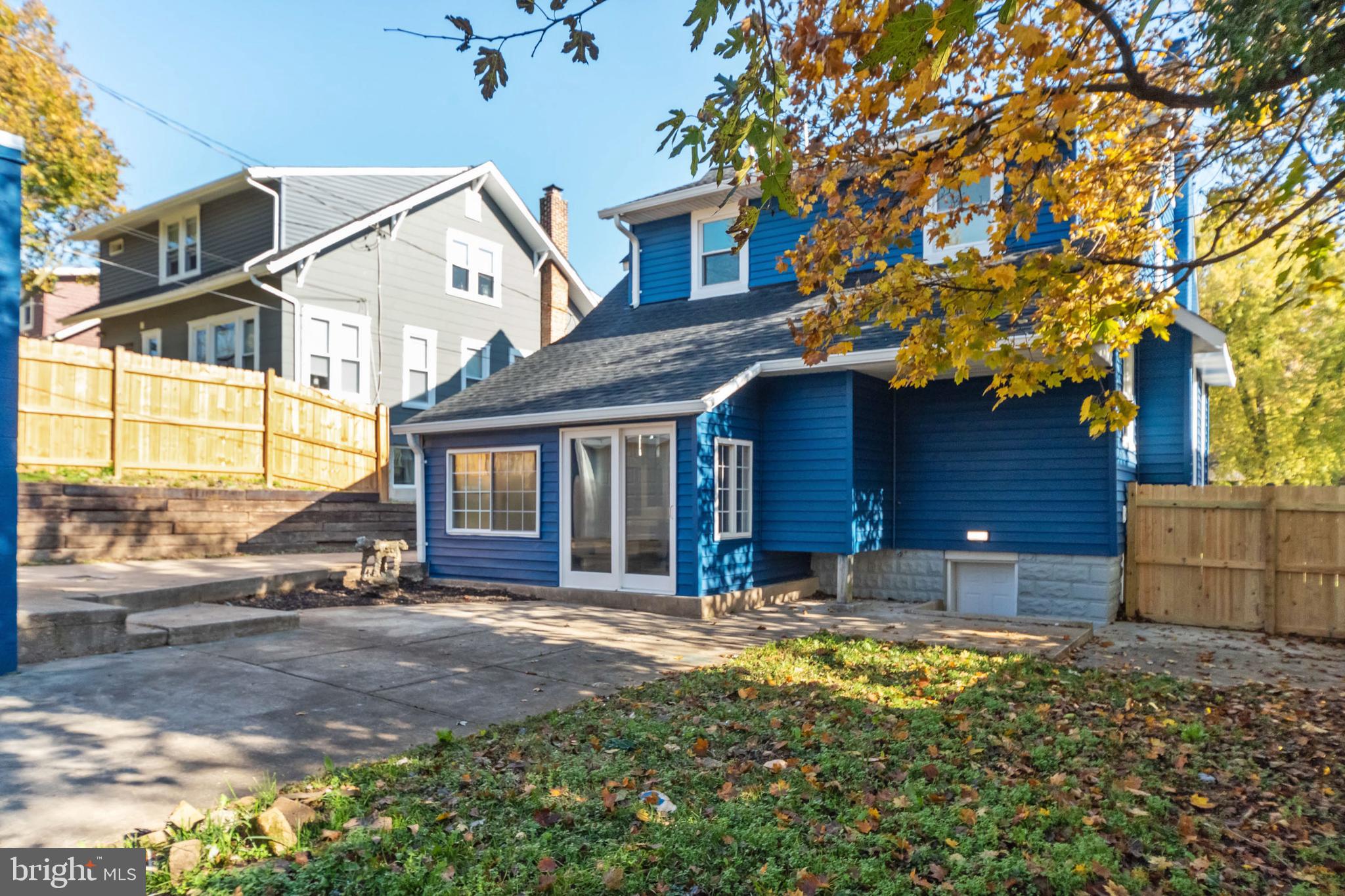 242 Mallow Hill Road Baltimore, MD 21229 - Photo 4 of 39