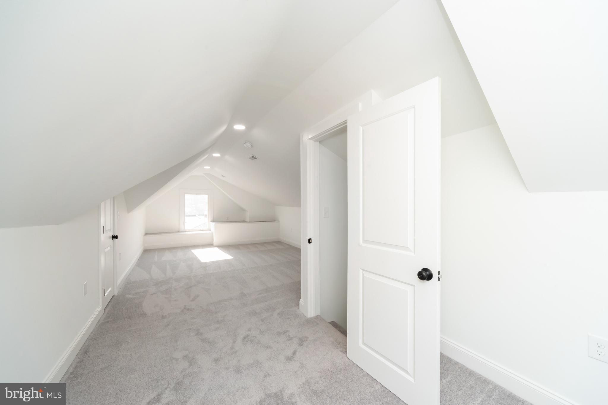 242 Mallow Hill Road Baltimore, MD 21229 - Photo 32 of 39