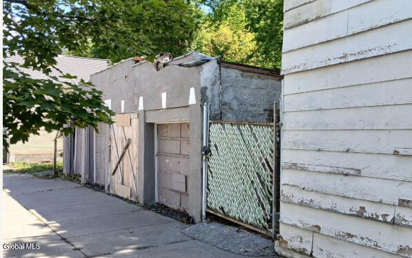 24 Quail Street Albany, NY 12206 - Photo 3 of 13 3