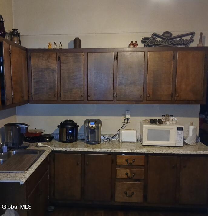 24 Quail Street Albany, NY 12206 - Photo 6 of 13 6