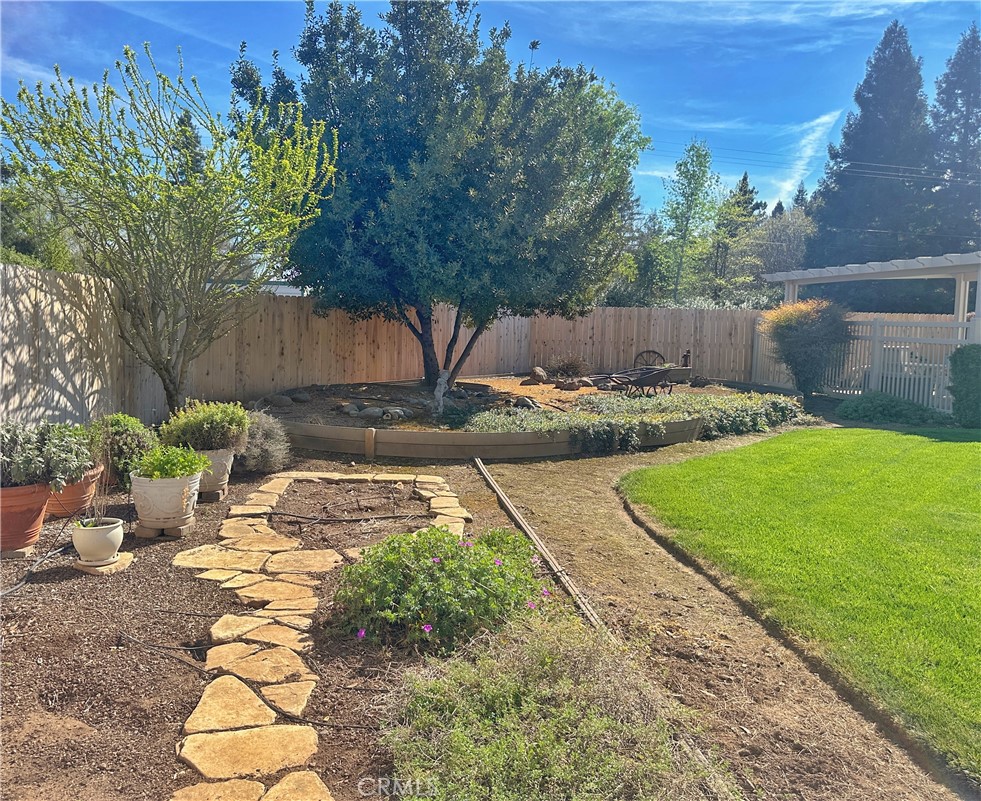 4175 Spyglass Road Chico, CA 95973 - Photo 37 of 44