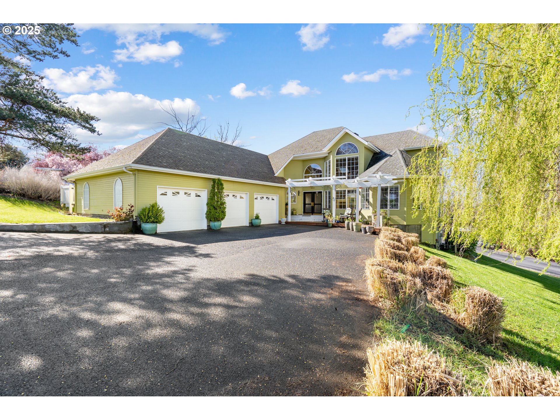 300 Golf Course Road Echo, OR 97826 - Photo 1 of 47