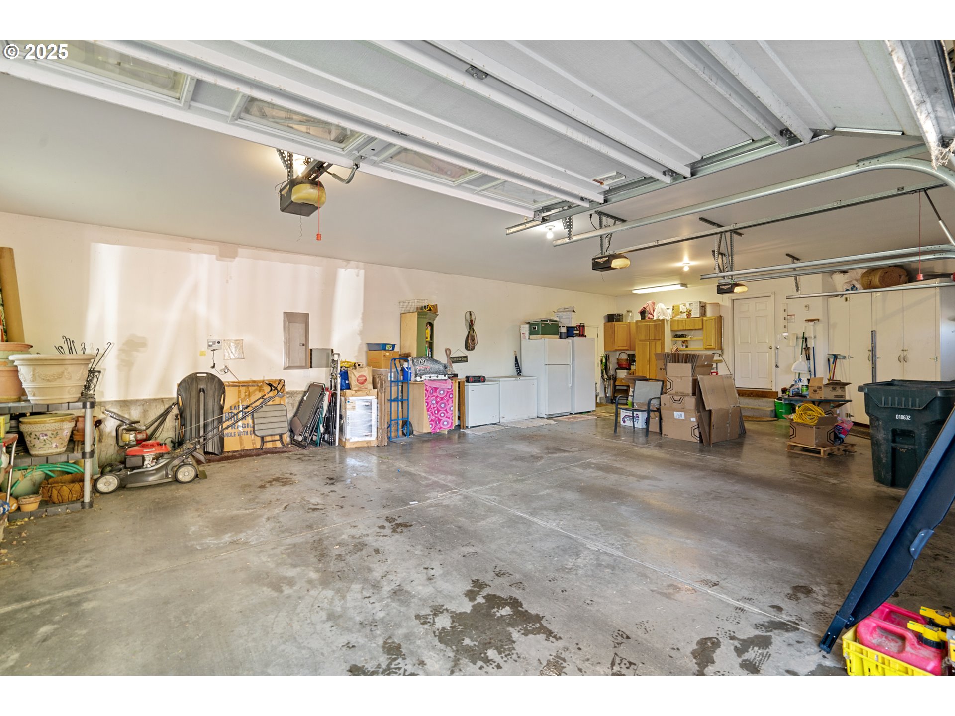 300 Golf Course Road Echo, OR 97826 - Photo 22 of 47 Garage