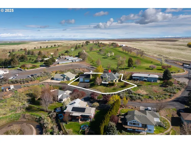 $700,000 | 300 Golf Course Road, Echo, OR 97826