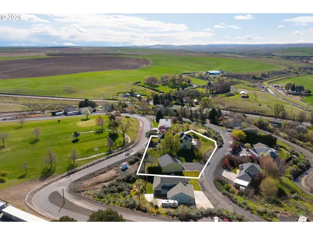 $700,000 | 300 Golf Course Road, Echo, OR 97826