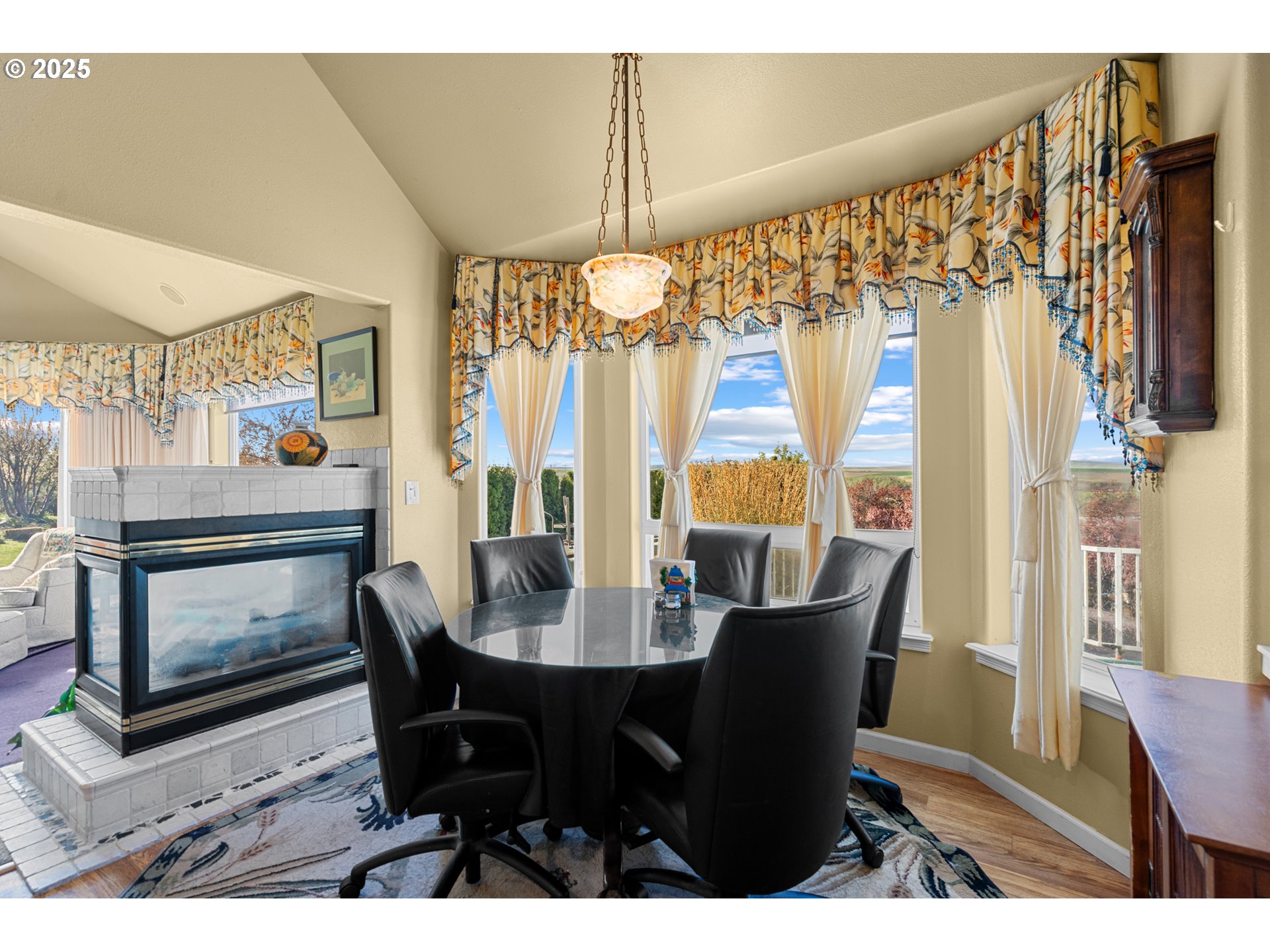 300 Golf Course Road Echo, OR 97826 - Photo 9 of 47 Kitchen/Nook