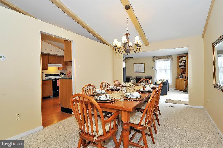 6137 Waiting Spring Columbia, MD 21045 - Photo 11 of 27 Dining Room
