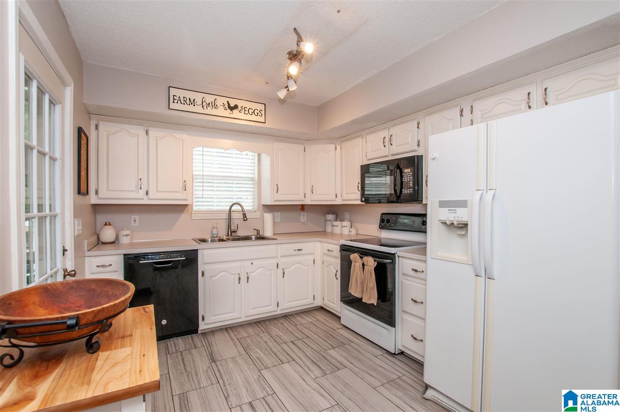 355 Brian Trail Springville, AL 35146 - Photo 7 of 25