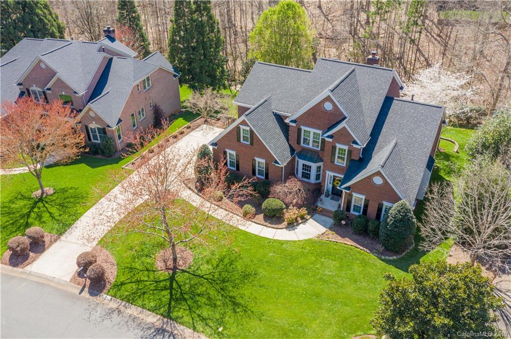 3926 Huckleberry Road Charlotte, NC 28210 - Photo 2 of 36 Gallery Image 2