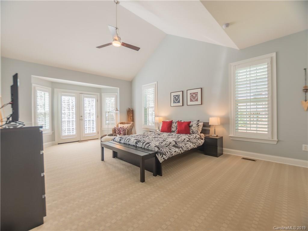 3926 Huckleberry Road Charlotte, NC 28210 - Photo 14 of 36 Gallery Image 14