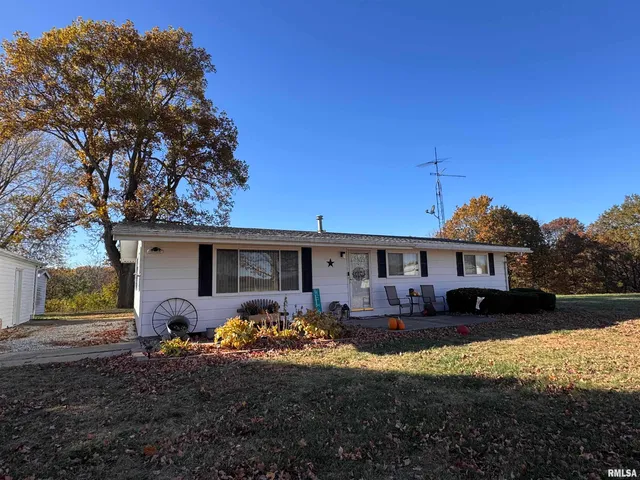 $164,500 | 10810 East 1000th Street, Macomb, IL 61455